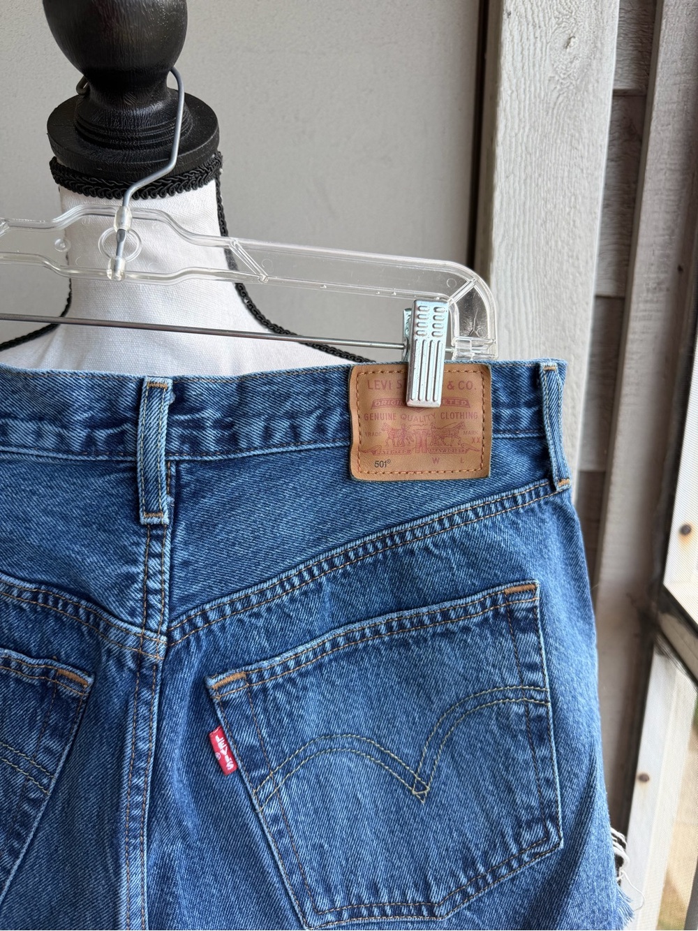 4 Pairs of Denim Distressed Shorts Levi’s & Abercrombie Size 28 - Picture 11 of 16